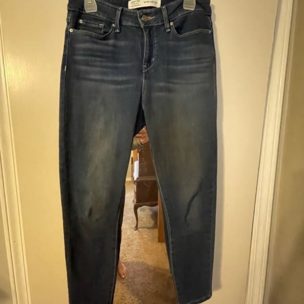 Levi's Cropped denim size 6